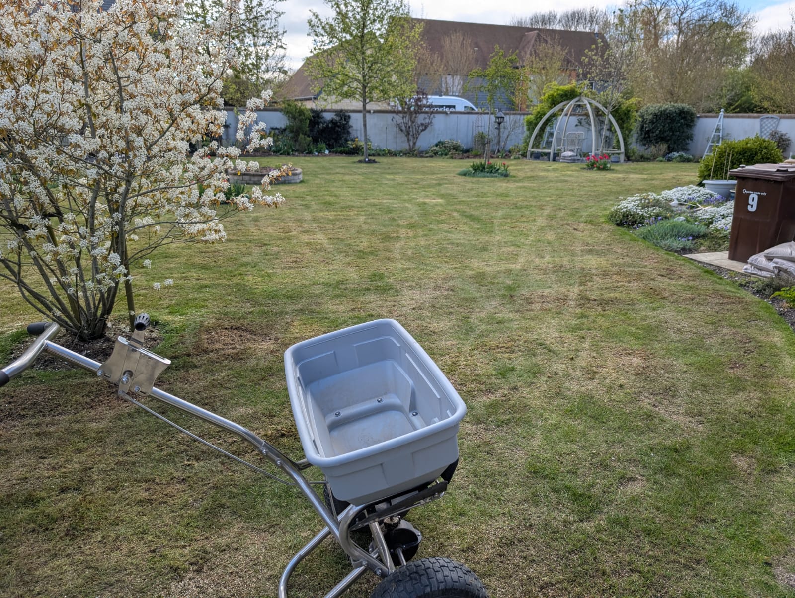 Green Seasons professional garden and grounds maintenance