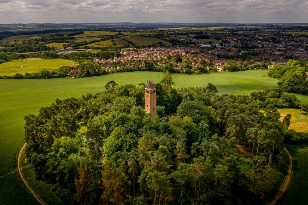 Grounds and garden maintenance in Faringdon
