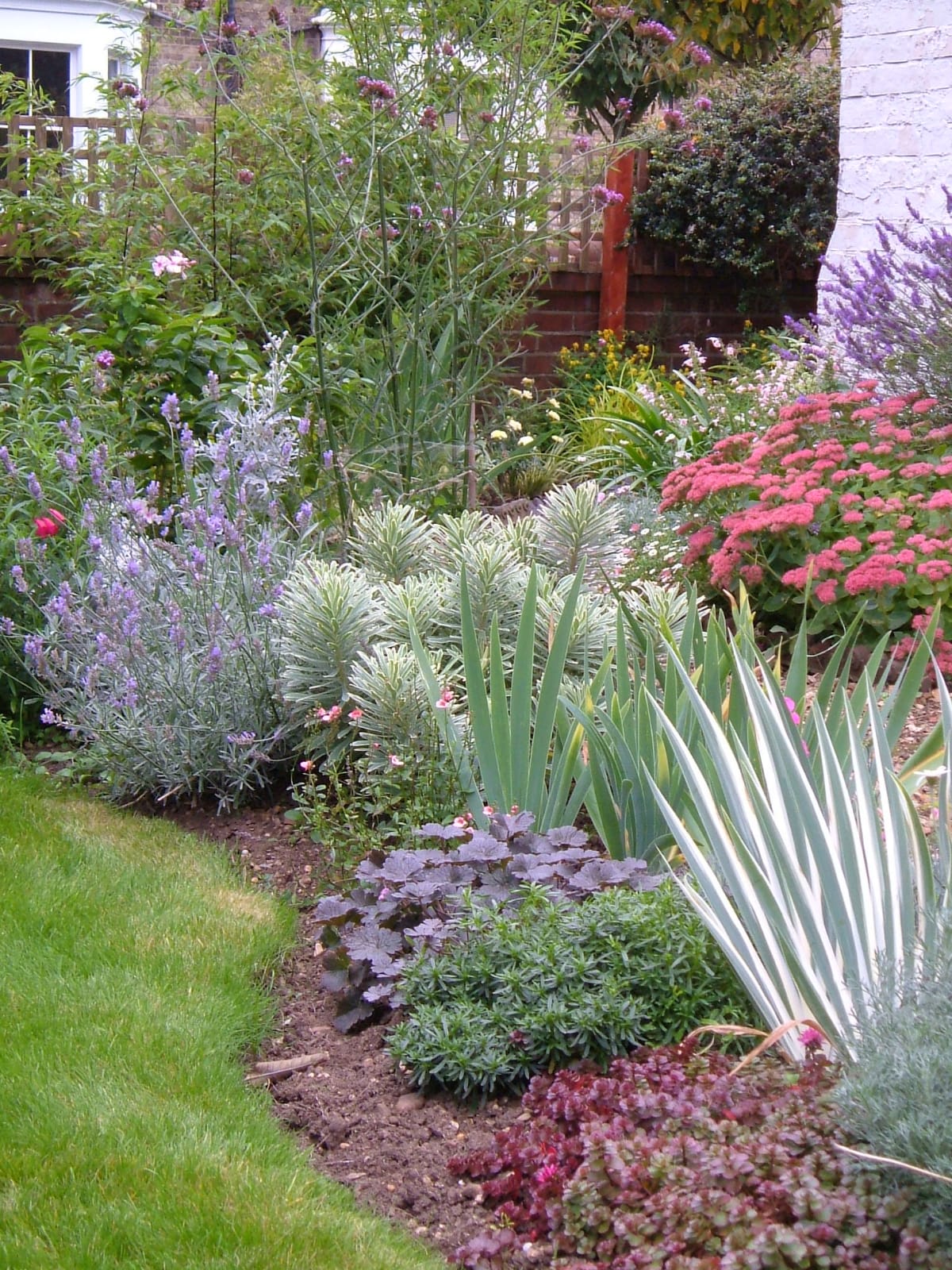 Bespoke Border Design