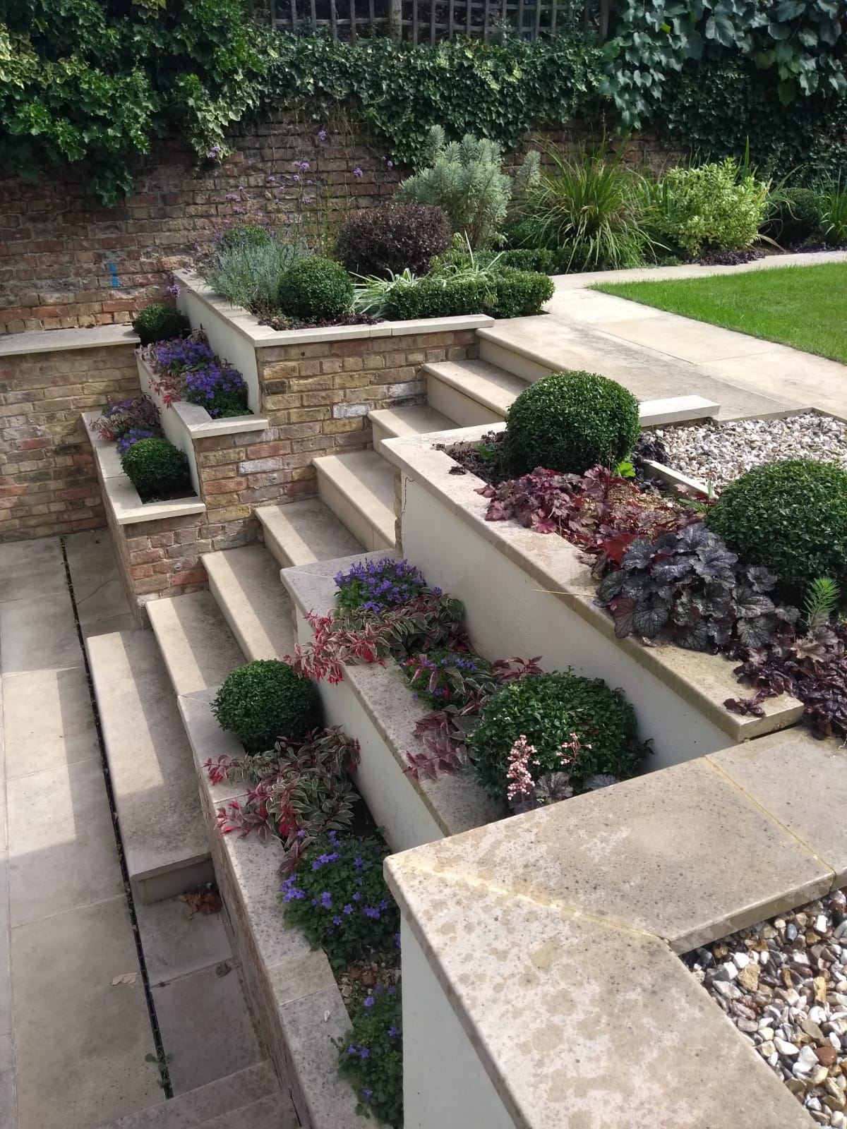 Bespoke Border Design